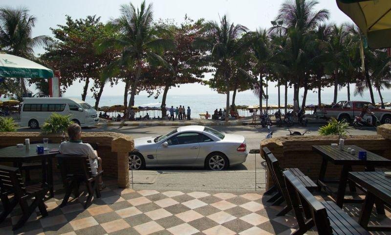 The New Eurostar Jomtien Beach Hotel Bagian luar foto