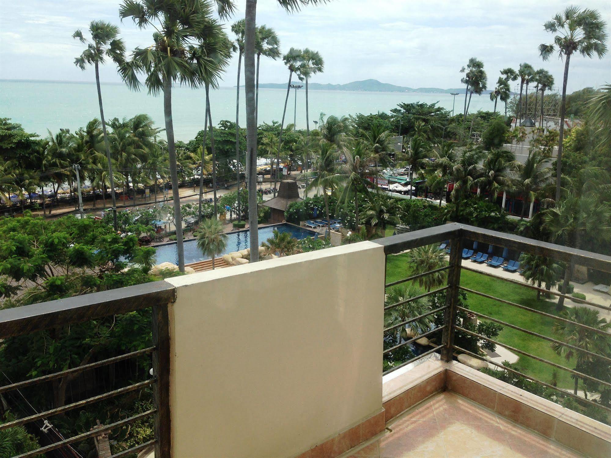 The New Eurostar Jomtien Beach Hotel Bagian luar foto